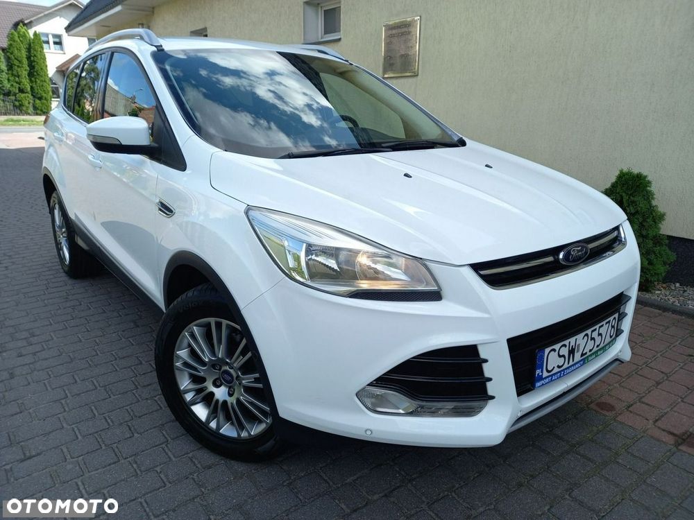 Ford Kuga 1.6 EcoBoost 2x4 Titanium - 9