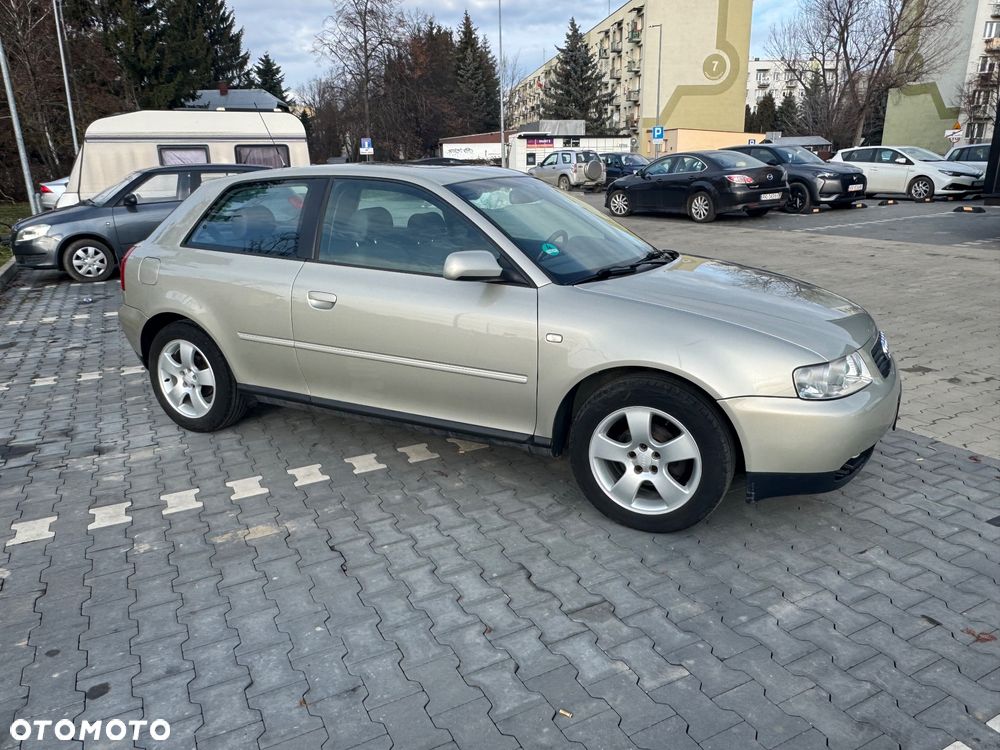 Audi A3 3-drzwiowe 1.6 Ambiente - 5