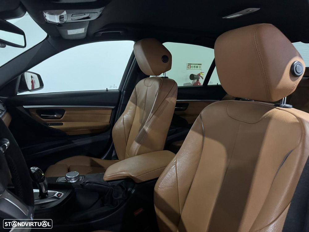 BMW 330 e iPerformance Pack M - 10