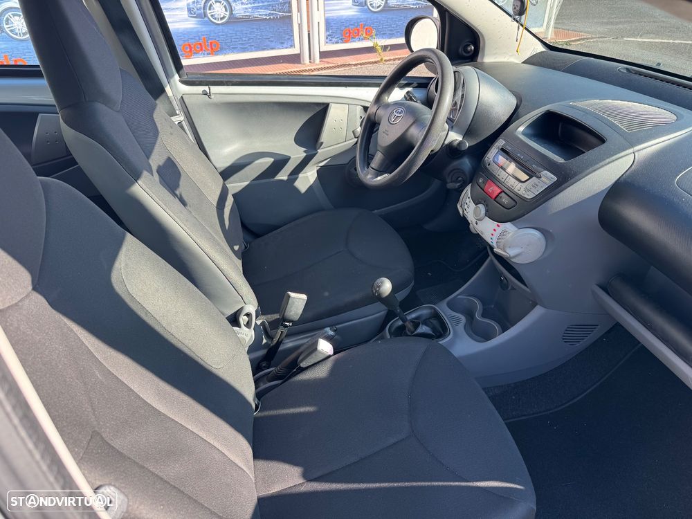 Toyota Aygo 1.0 + AC+VSC - 6