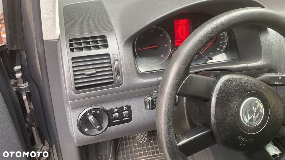 Volkswagen Touran 2.0 TDI Trendline - 7