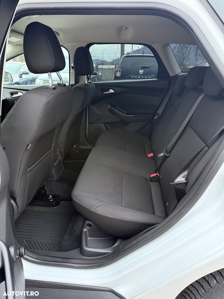 Ford Focus 1.0 EcoBoost Trend Edition - 6