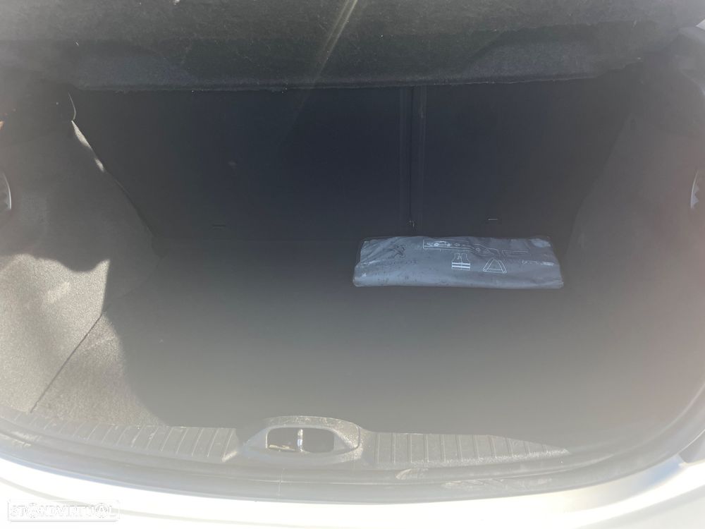 Peugeot 208 1.2 VTi SE Style - 7