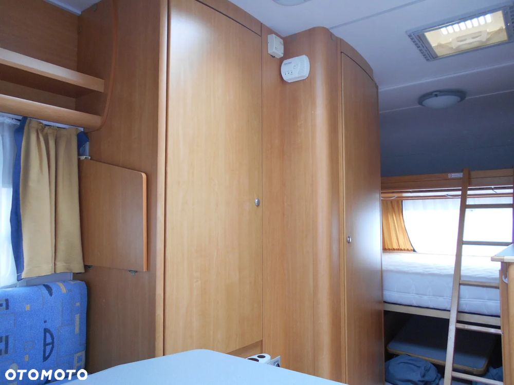 KNAUS SPECIAL 460 HOLIDAY - 13