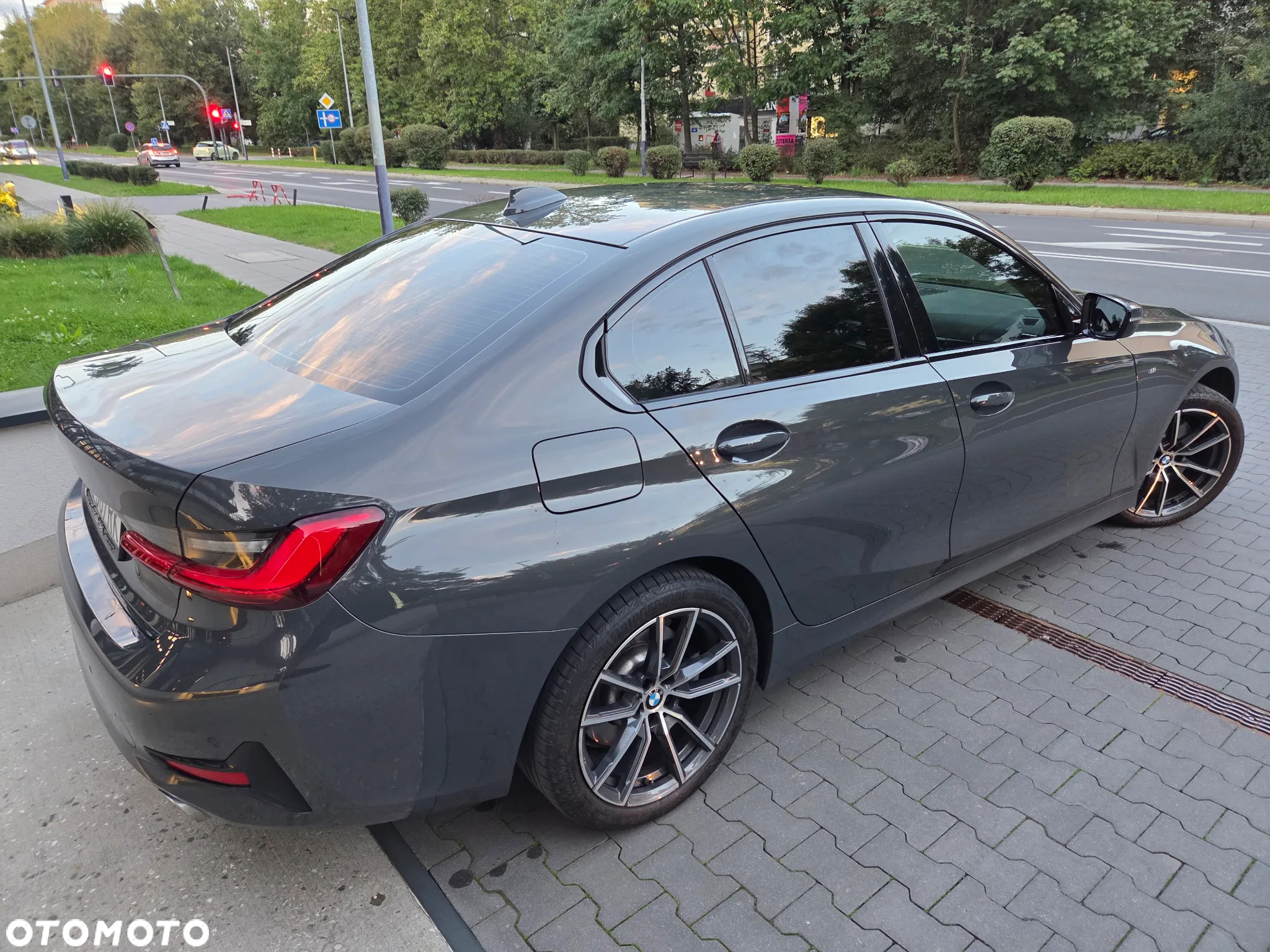 BMW Seria 3 330i xDrive M Sport sport - 9