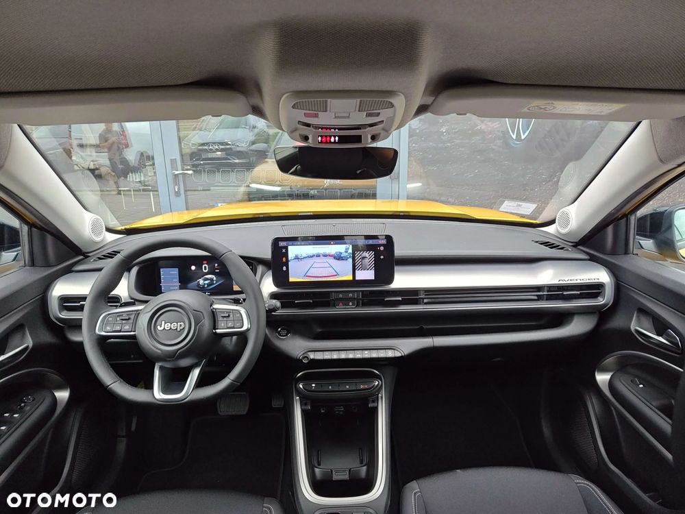 Jeep Avenger 1.2 T3 mHEV Summit FWD eDCT6 - 14