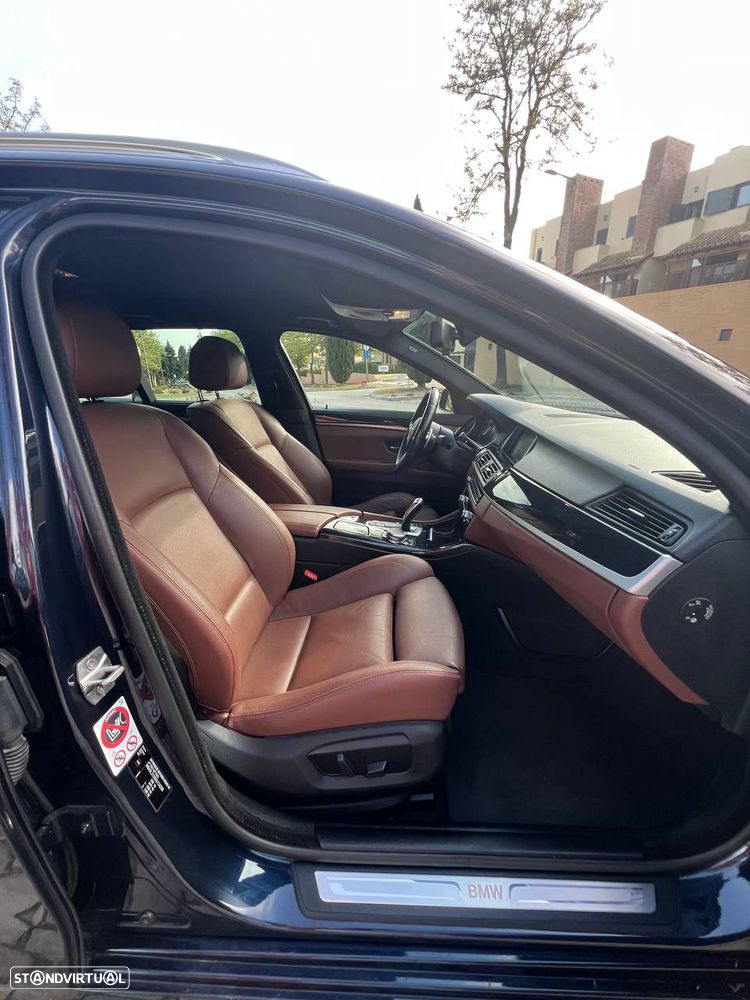 BMW 520 d Line Luxury Auto - 2