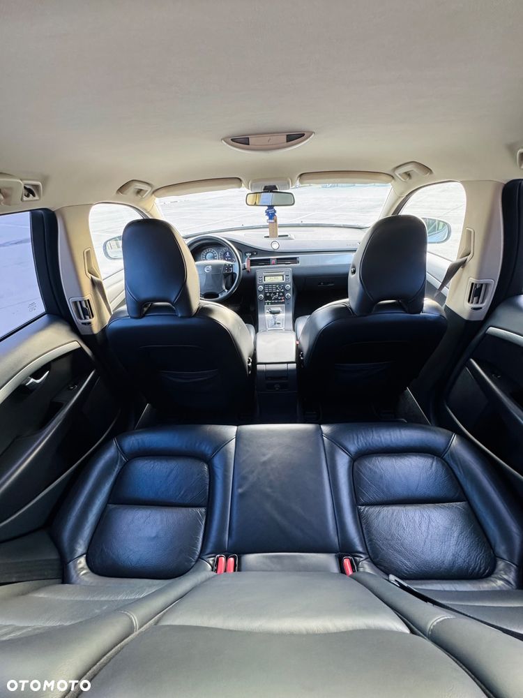 Volvo V70 2.5T Summum - 17