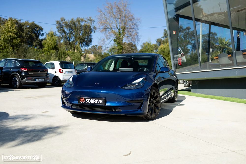 Tesla Model 3 Standard Range Plus RWD - 3
