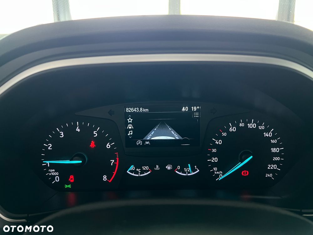Ford Focus 1.0 EcoBoost Connected - 24