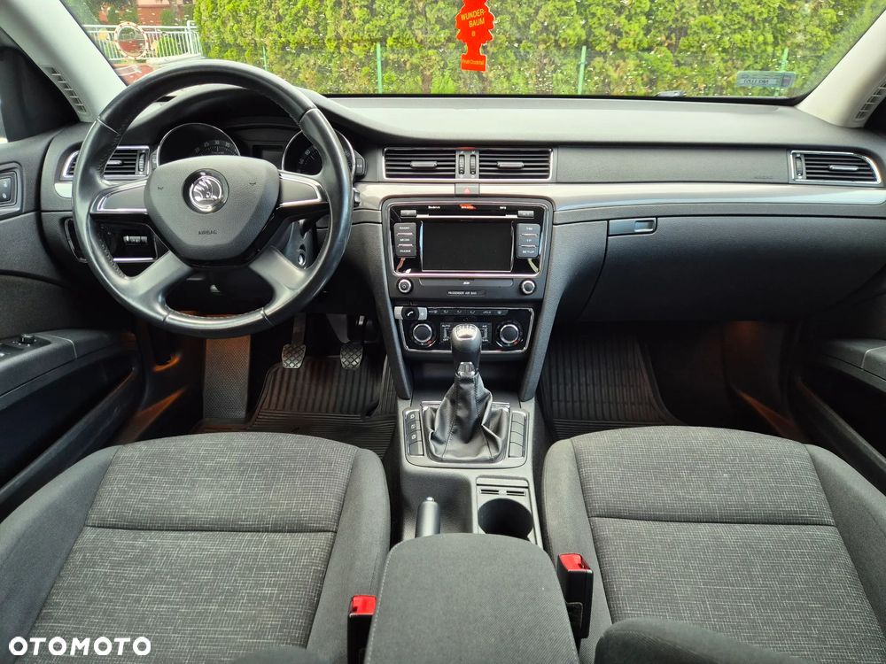 Skoda Superb 2.0 TDI Ambition - 4