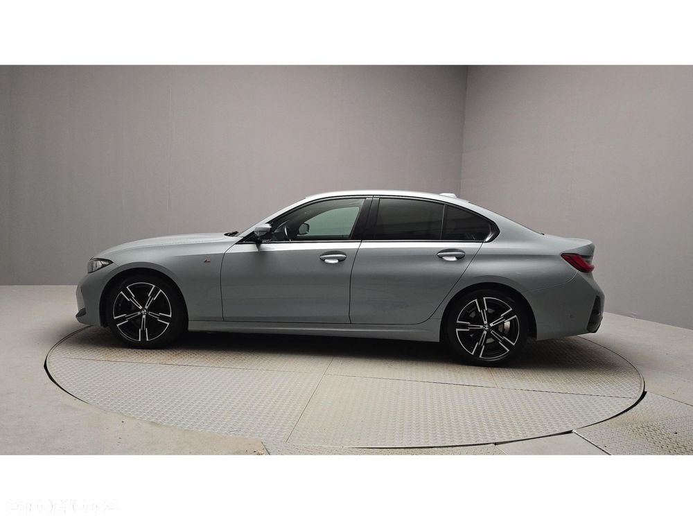 BMW Seria 3 320d xDrive mHEV M Sport - 3