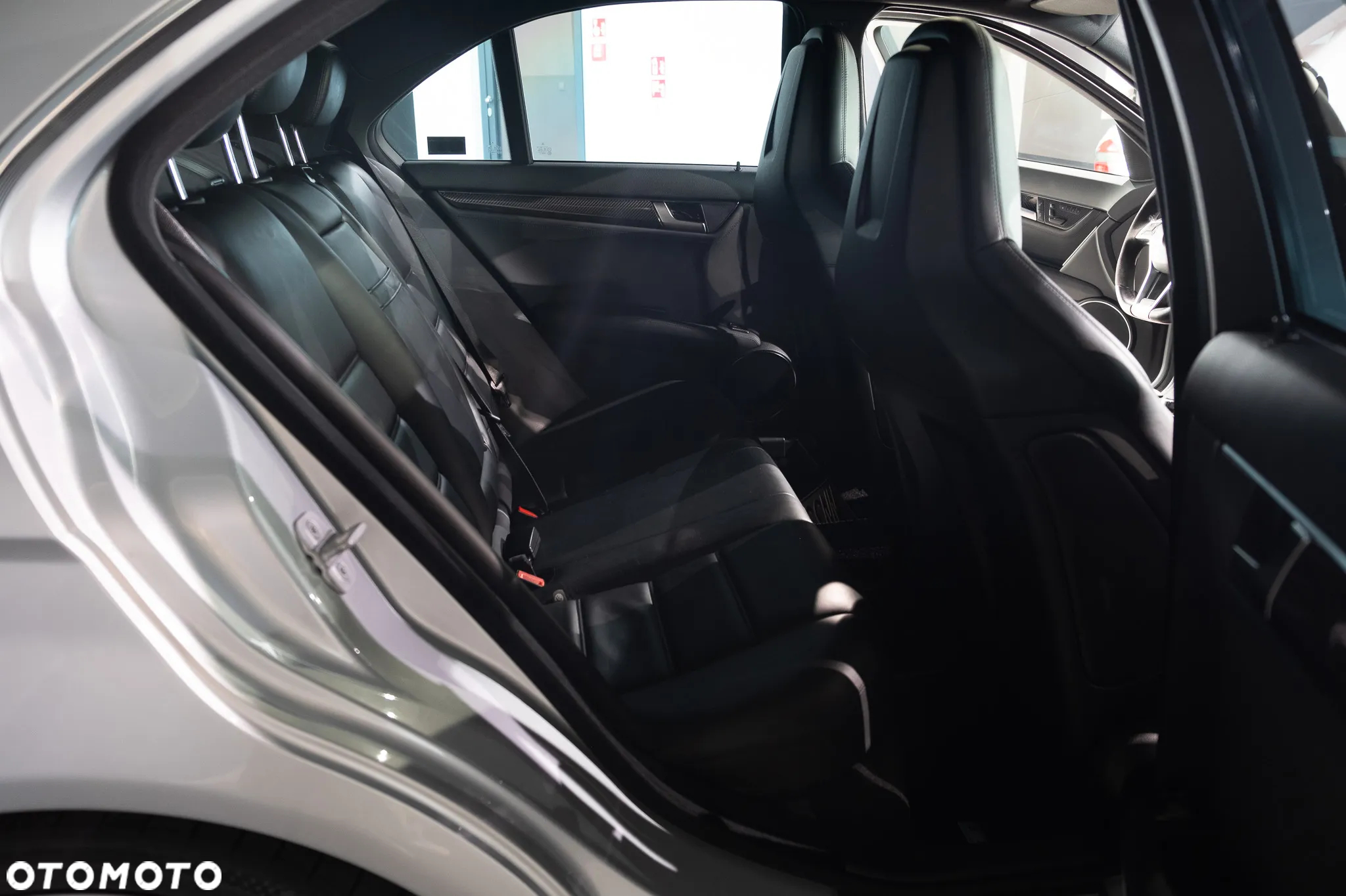 Mercedes-Benz Klasa C 63 AMG AMG SPEEDSHIFT MCT AMG Performance Package - 15