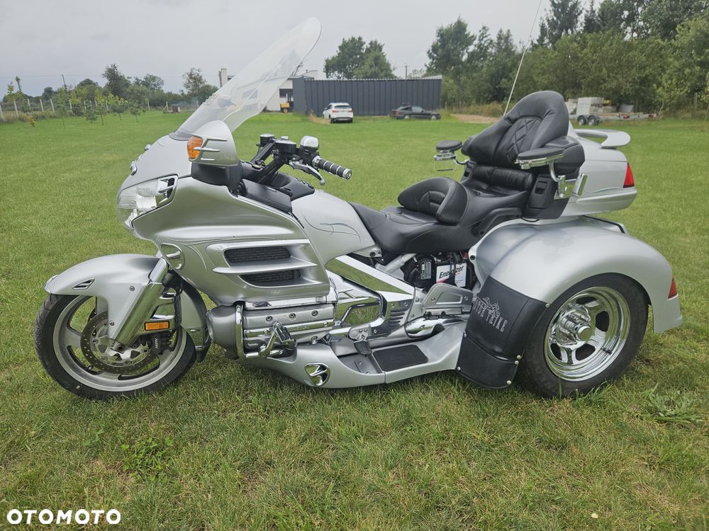Honda GL - 9