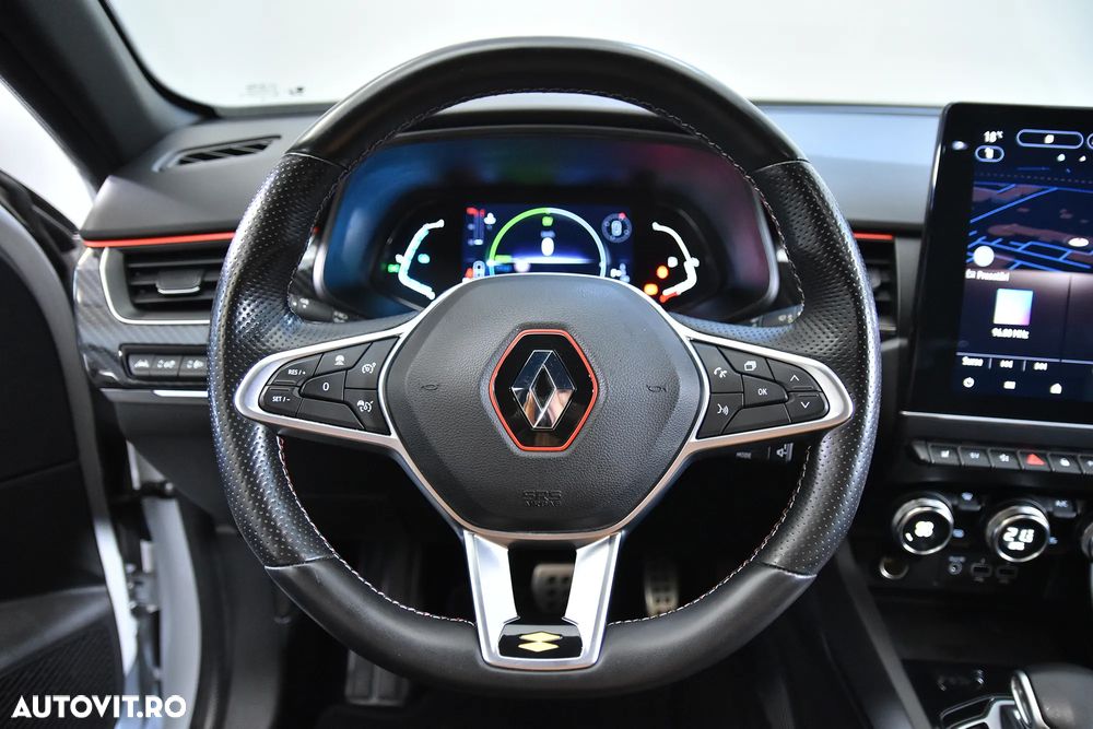 Renault Arkana E-TECH 145 R.S.LINE - 16