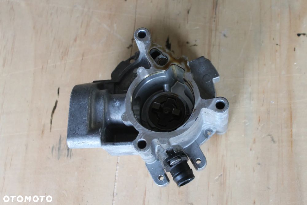 POMPA VACUM VW GOLF VII R AUDI S3 2.0 TSI 06L145100L 2019 - 4
