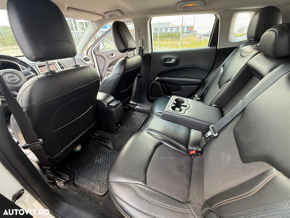 Jeep Compass 2.0 M-Jet 4x4 Longitude - 16