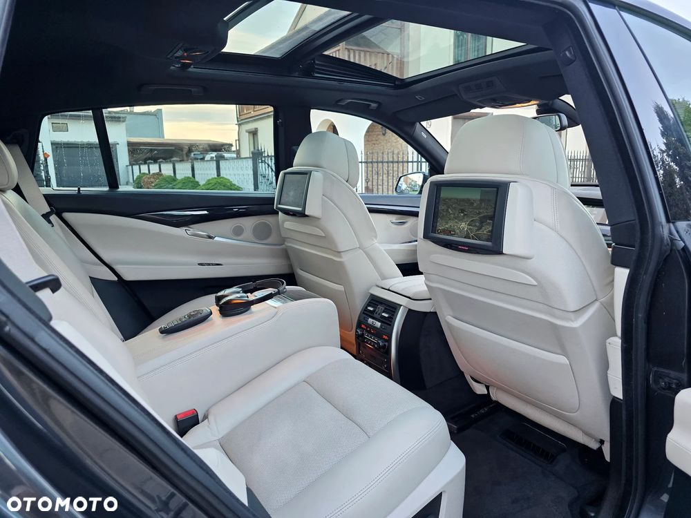BMW 5GT 550i - 10