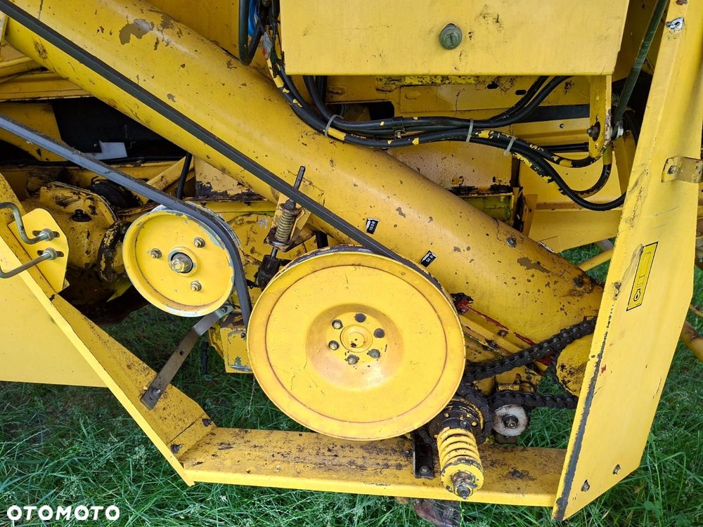 New Holland Tx 68 - 40