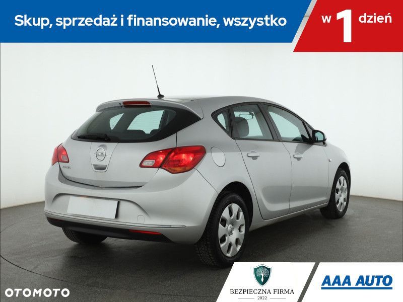 Opel Astra - 7