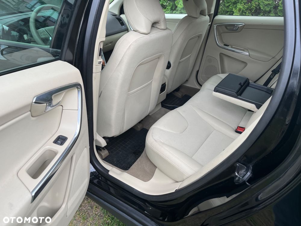 Volvo XC 60 3.2 AWD RDesign - 7
