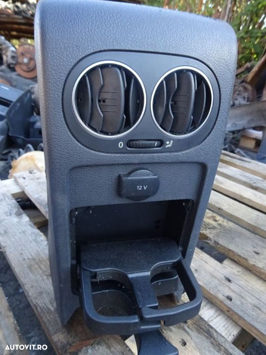 Cotiera Volkswagen Golf 5 Plus - 2