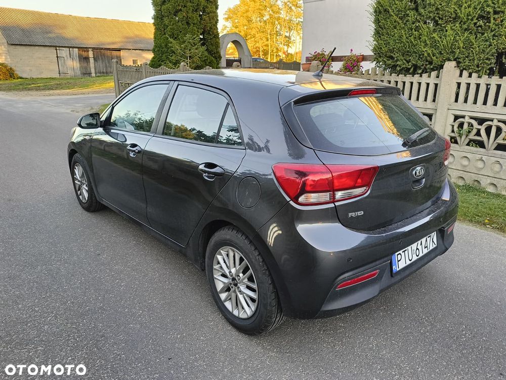 Kia Rio 2017 photo 4