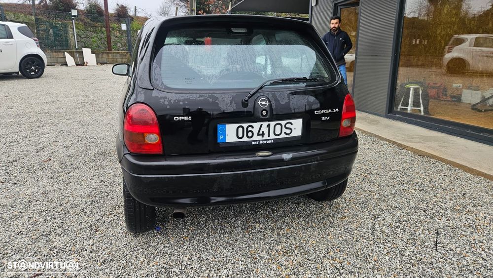 Opel Corsa 1.4 16V Sport - 5