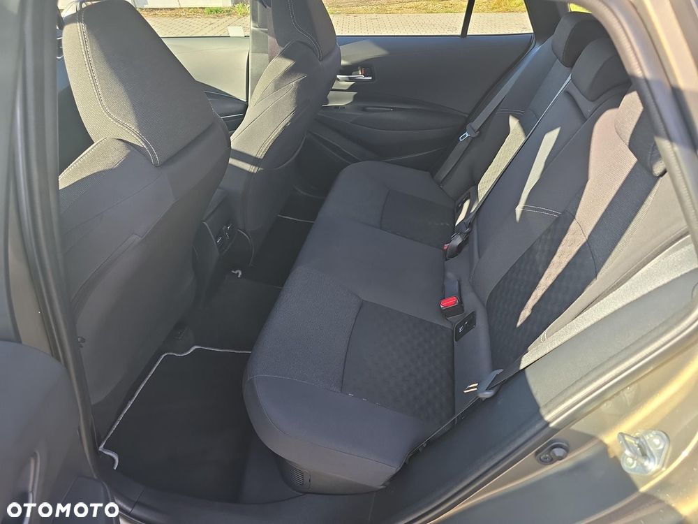 Toyota Corolla 1.8 Hybrid Comfort - 13