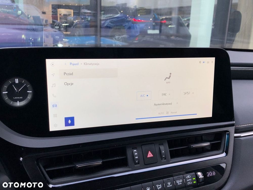 Lexus ES 300h F Sport Design - 20