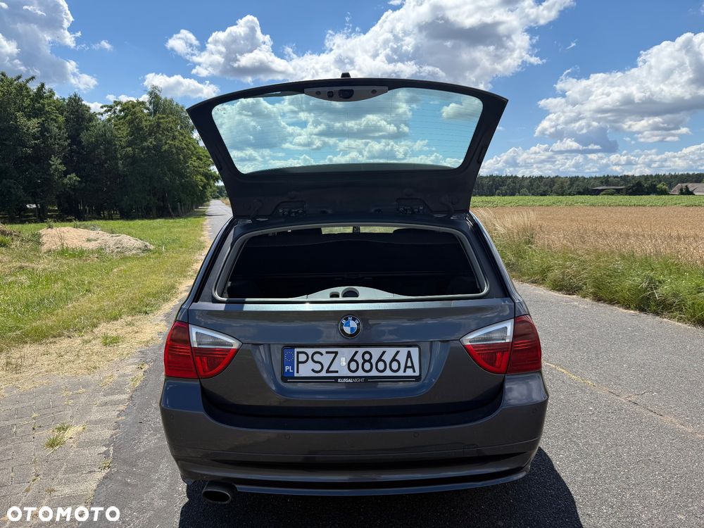 BMW Seria 3 320d - 5