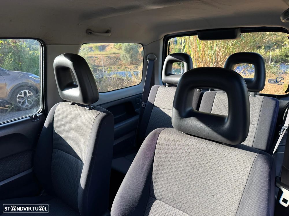 Suzuki Jimny 1.3 16V - 3