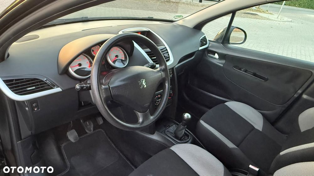 Peugeot 207 75 Urban Move - 7