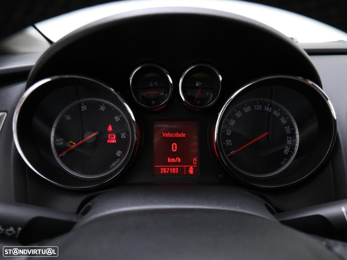 Opel Astra Sports Tourer - 14