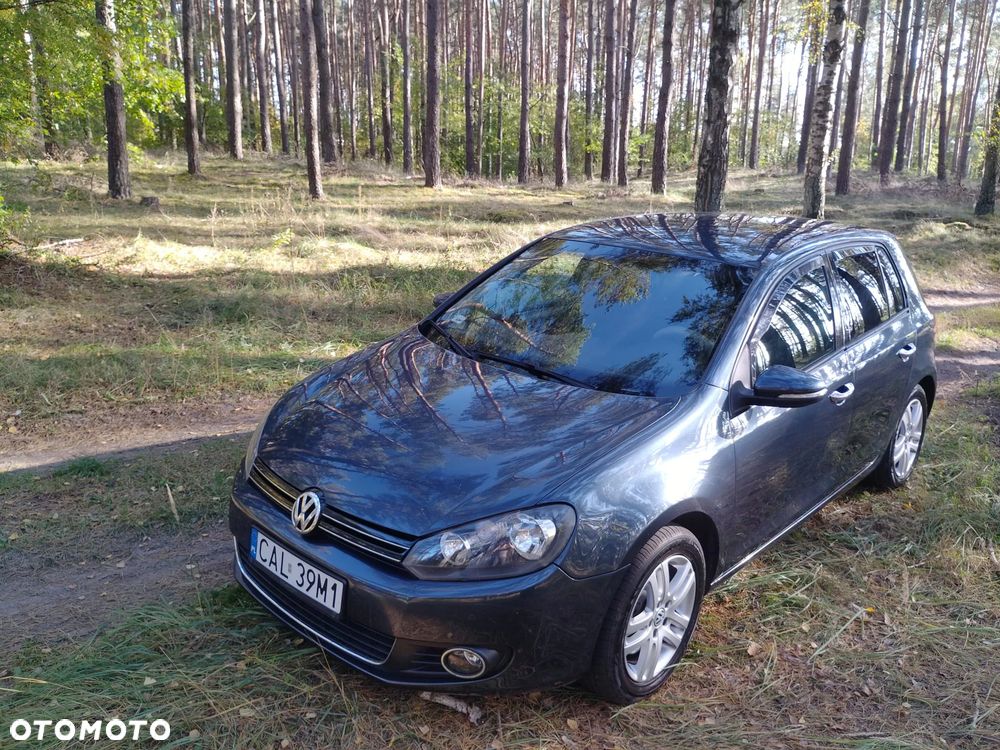 Volkswagen Golf - 1