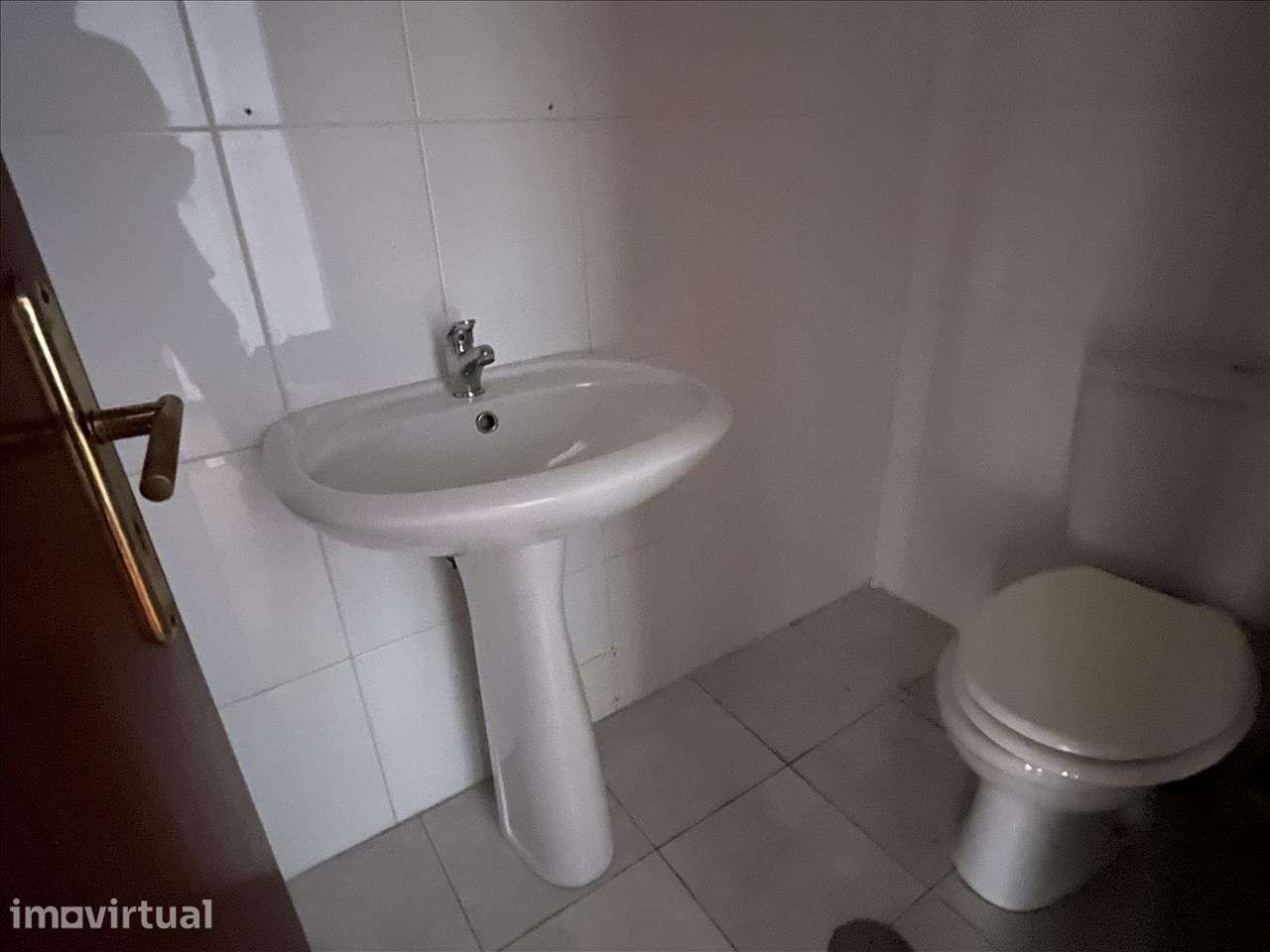 Apartamento T2 com uma área total de 103 m2 - Grande imagem: 5/8
