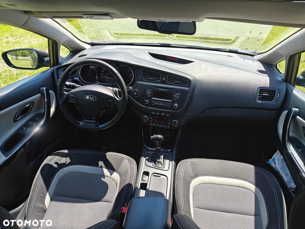 Ford Galaxy 1.8 TDCi Ambiente - 9