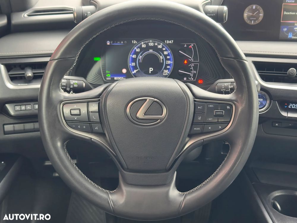 Lexus UX 250h Business Edition - 18