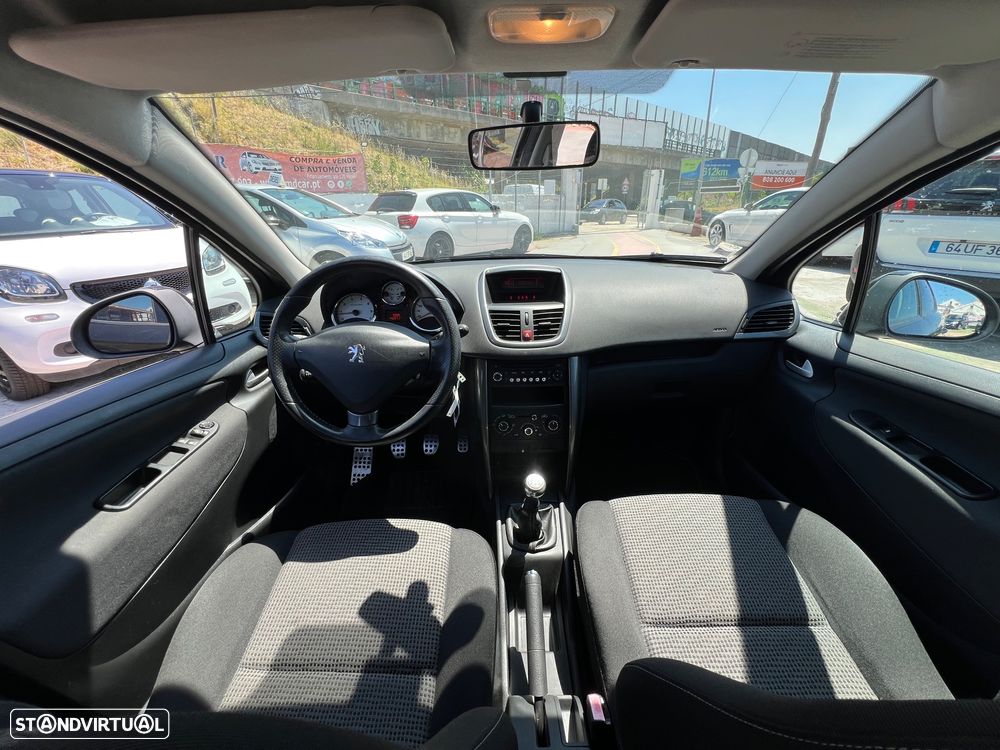 Peugeot 207 1.4 16V Sport - 13