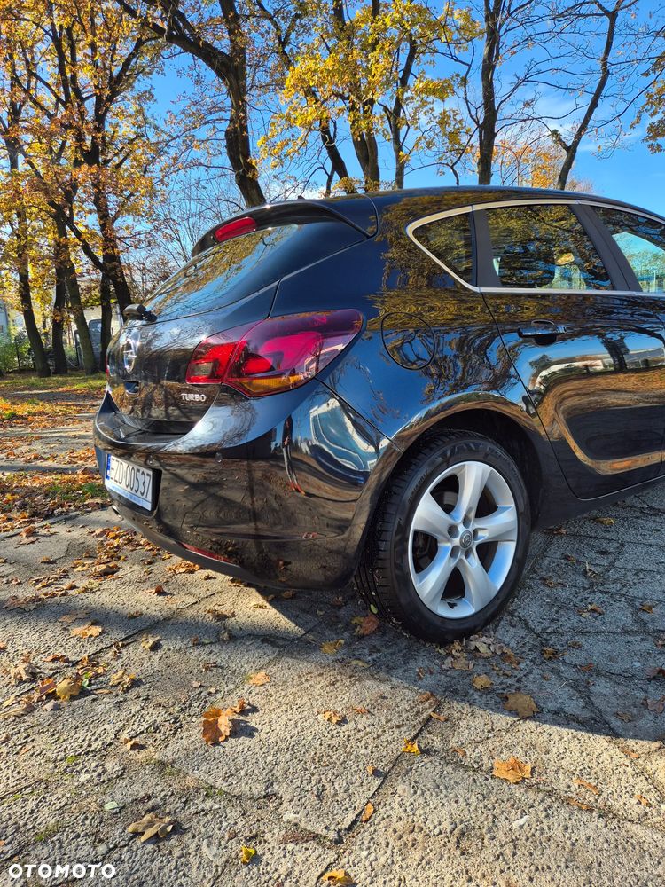 Opel Astra 1.4 T Cosmo - 2