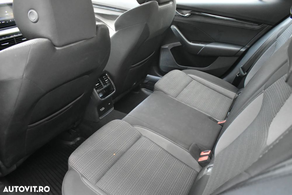 Skoda Octavia 1.5 TSI DSG Mild Hybrid Ambition - 21