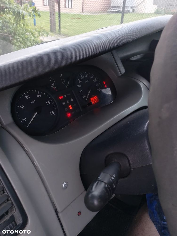 Renault Trafic - 7