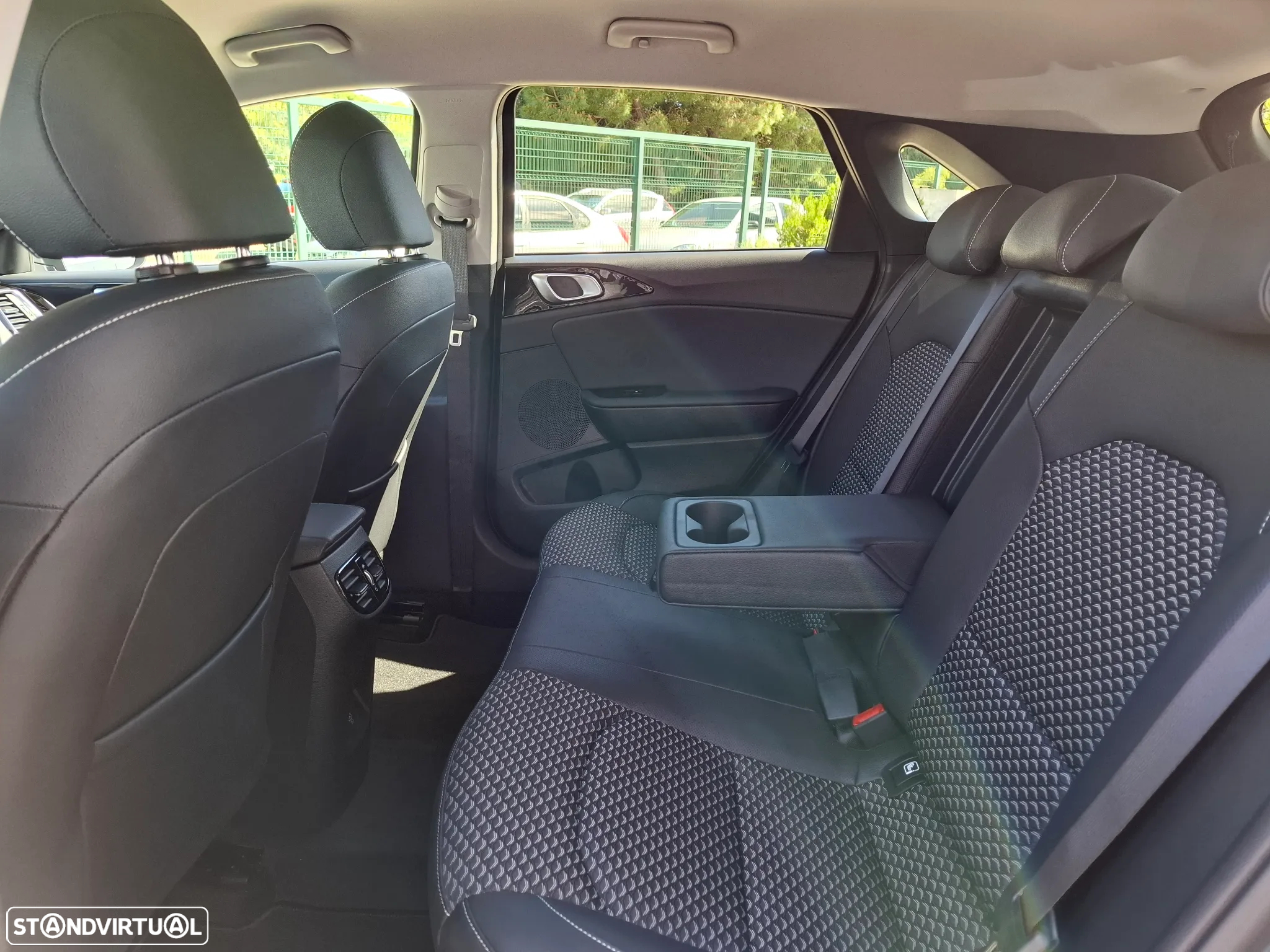 Kia Ceed 1.0 T-GDI Drive - 32