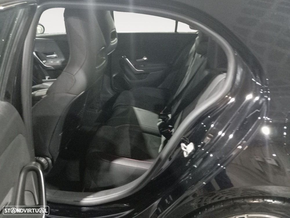 Mercedes-Benz A 200 - 13