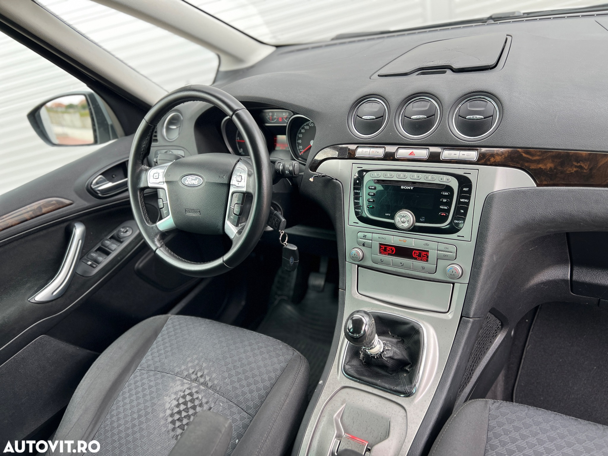 Ford Galaxy 2.0 TDCi DPF Ghia - 13