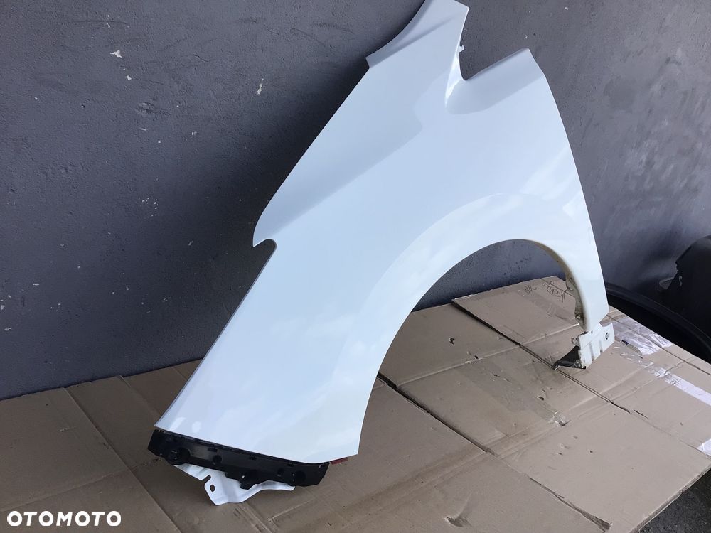 Błotnik przedni lewy Nissan Leaf ll 2 Kod 326-G - 2
