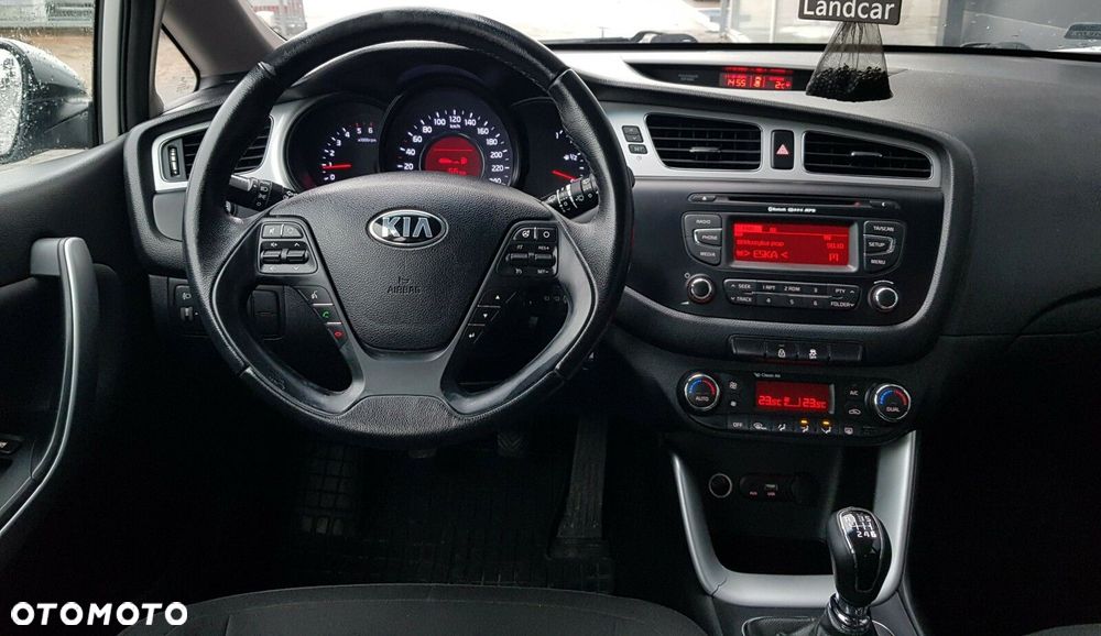 Kia Ceed Cee'd 1.4 CRDi M - 19