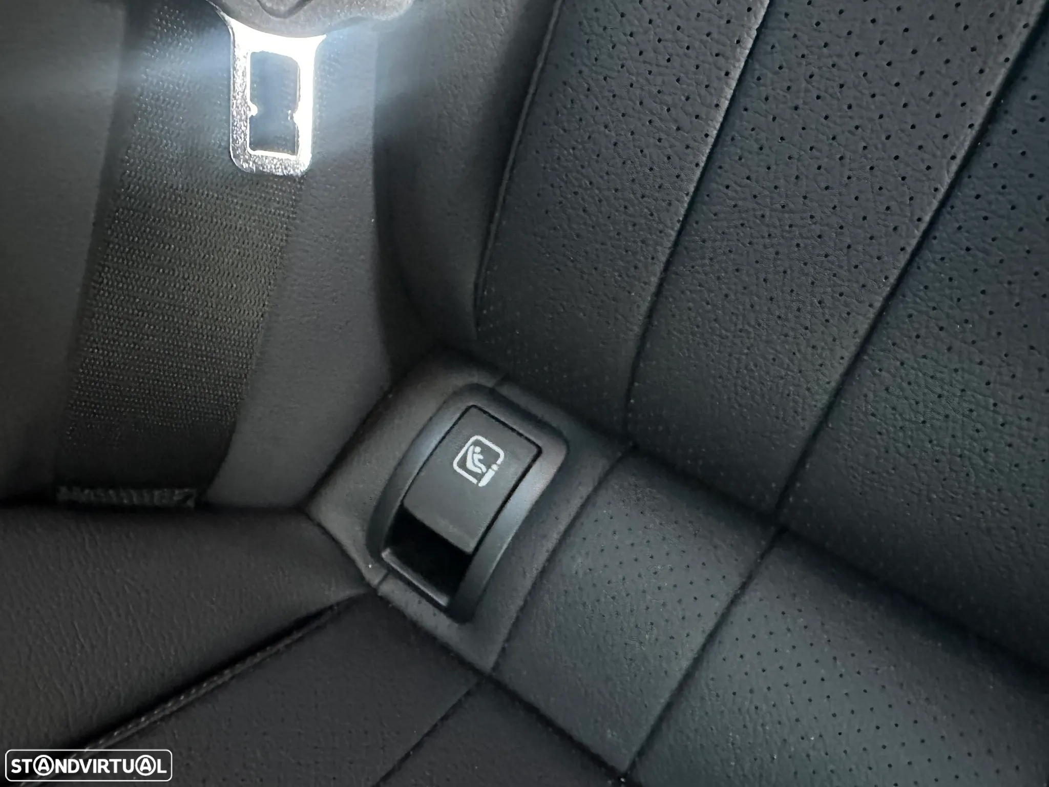 Mercedes-Benz E 300 e Avantgarde - 13