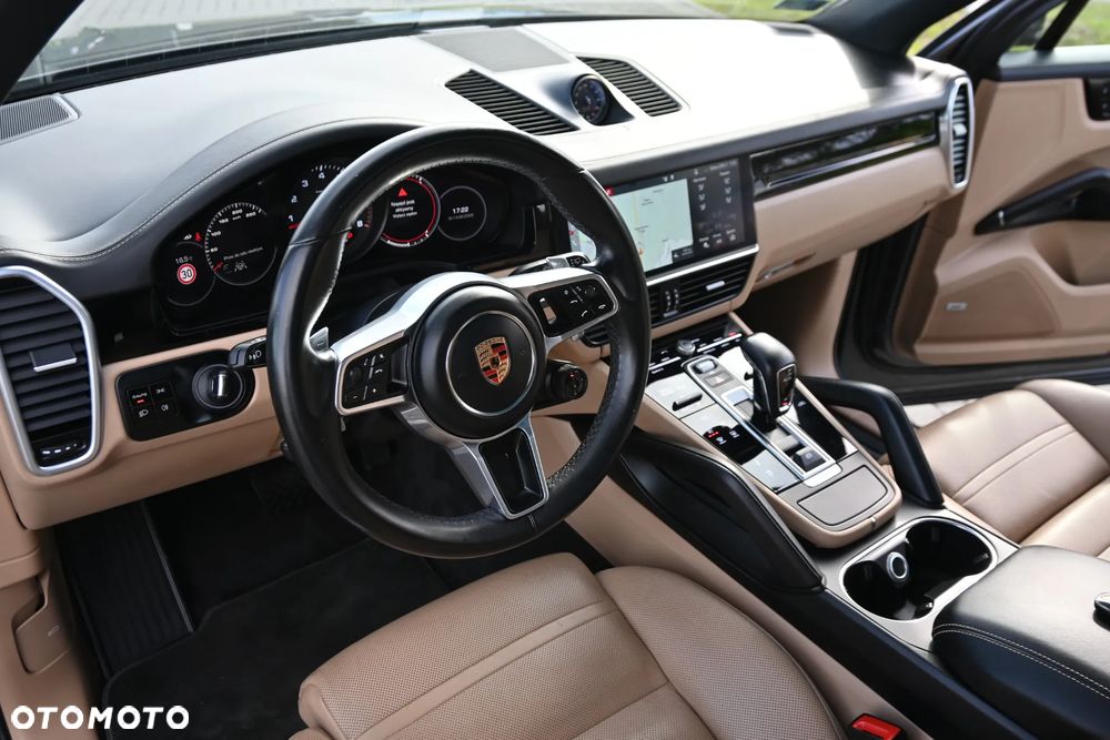 Porsche Cayenne Platinum Edition - 24