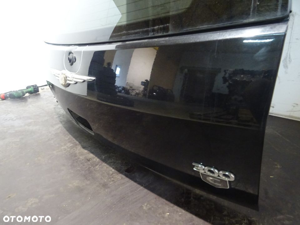 CHRYSLER 300C KOMBI 04-10 SZYBA KLAPY CIEMNA KLAPA BAGAŻNIKA TYŁ - 3